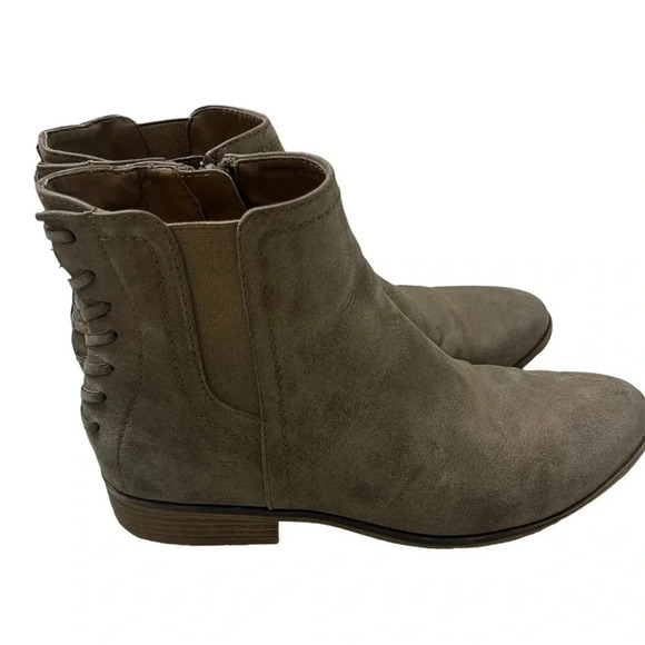 🤎✨LIMELIGHT “Dylan” Taupe Ankle Booties Size 6.5✨🤎 - Picture 3 of 6